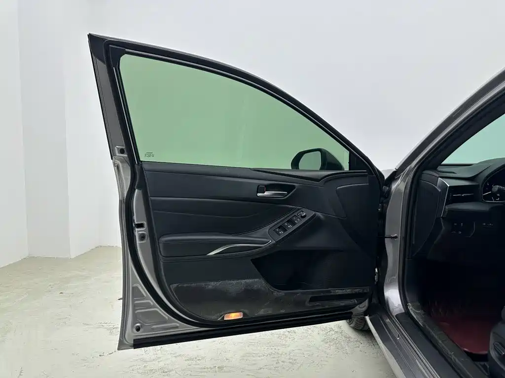 Toyota Avalon — миниатюра 11
