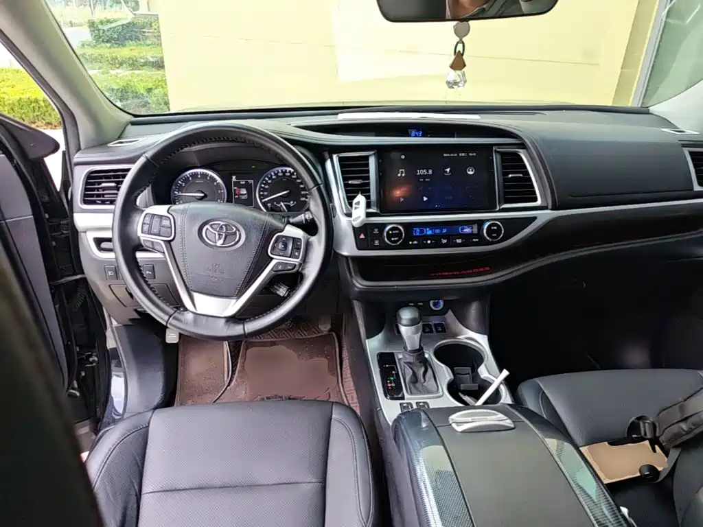 Toyota Highlander — миниатюра 10