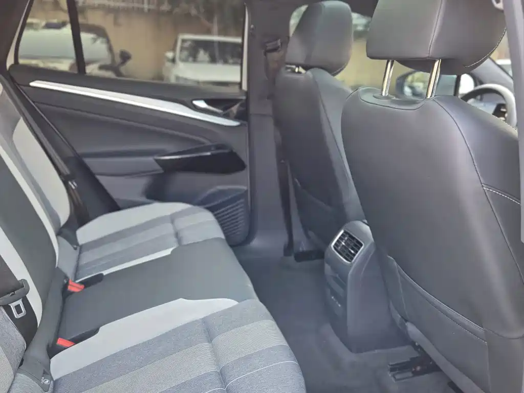 Volkswagen ID.4 Crozz — миниатюра 7