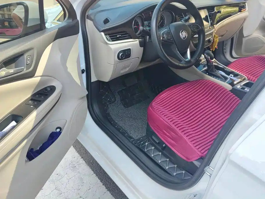 Buick Verano — миниатюра 9