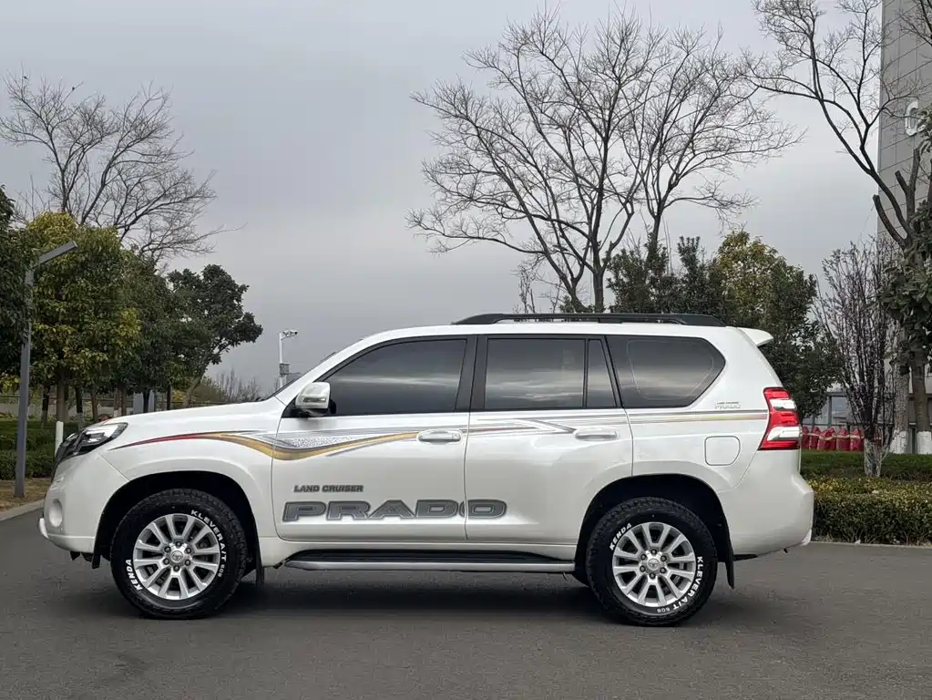 Toyota Prado — миниатюра 8