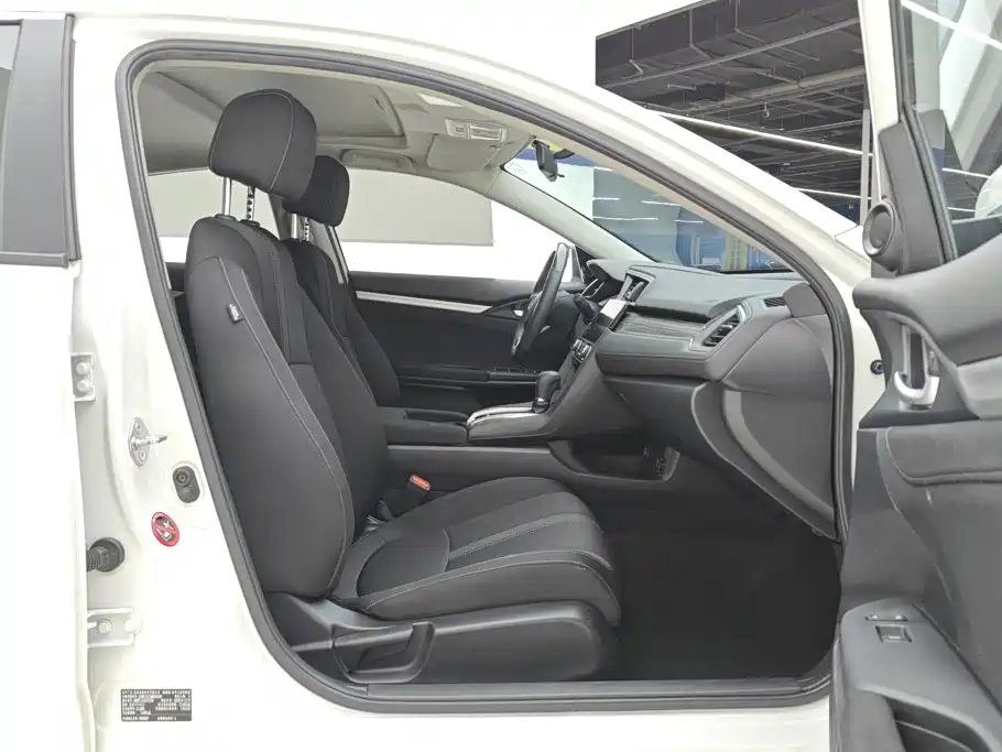 Honda Civic — миниатюра 8