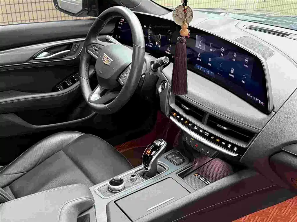 Cadillac CT5 — миниатюра 7