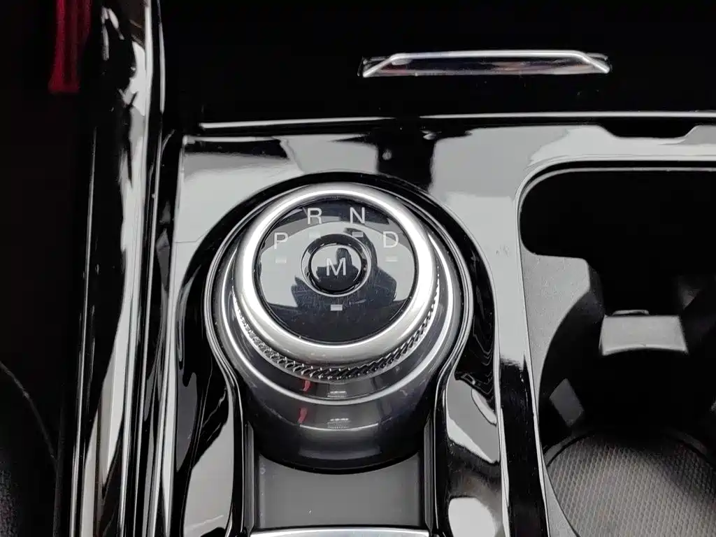 Ford Explorer — миниатюра 13