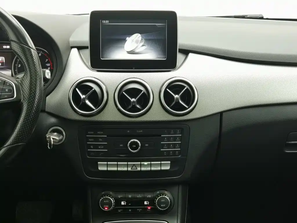 Mercedes-Benz B-Class — миниатюра 12