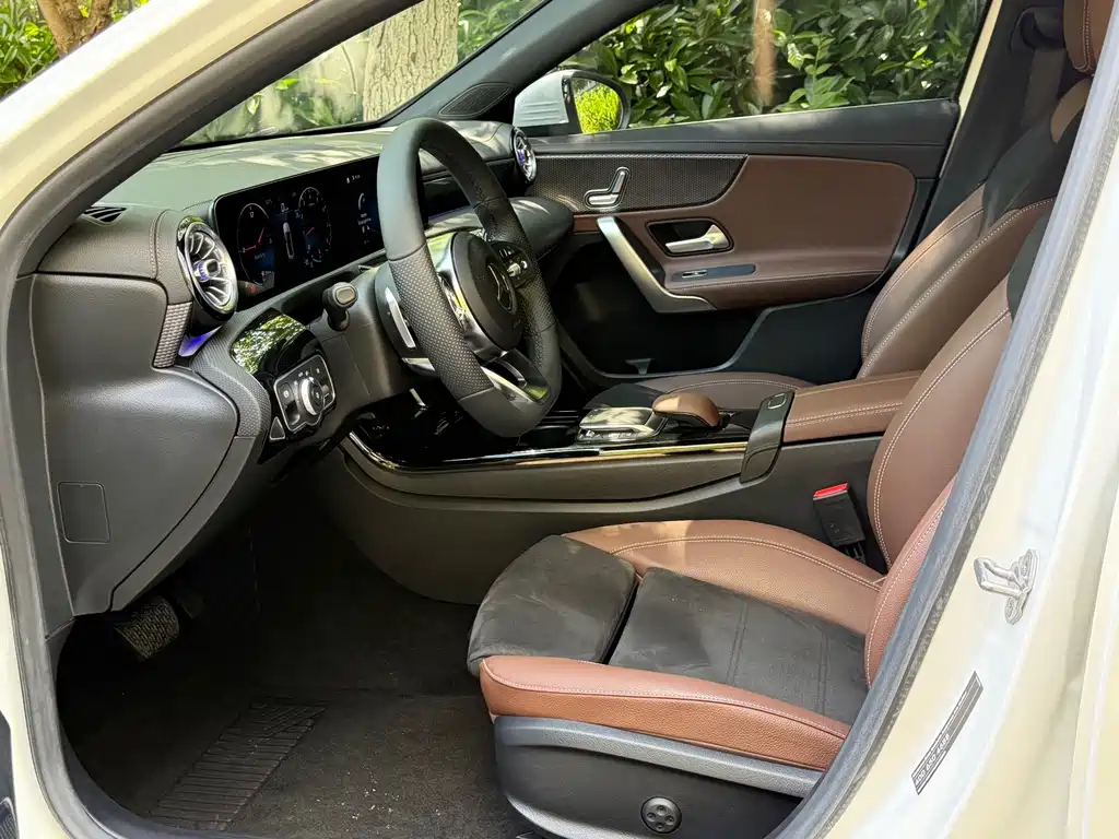 Mercedes-Benz A-Class A 2021 A 200 L Sport Fashion