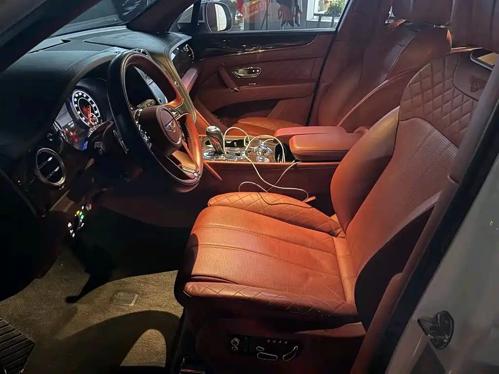 Bentley Bentayga 2016 6.0T Standard