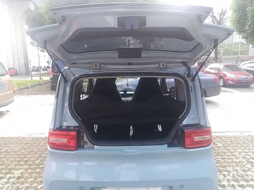 Wuling MINIEV — миниатюра 19
