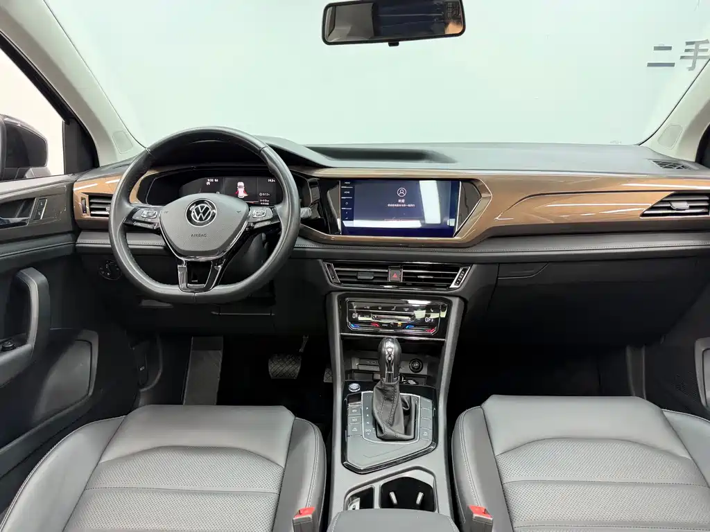 Volkswagen Tharu — миниатюра 11