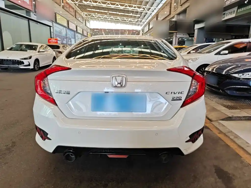 Honda Civic — миниатюра 6