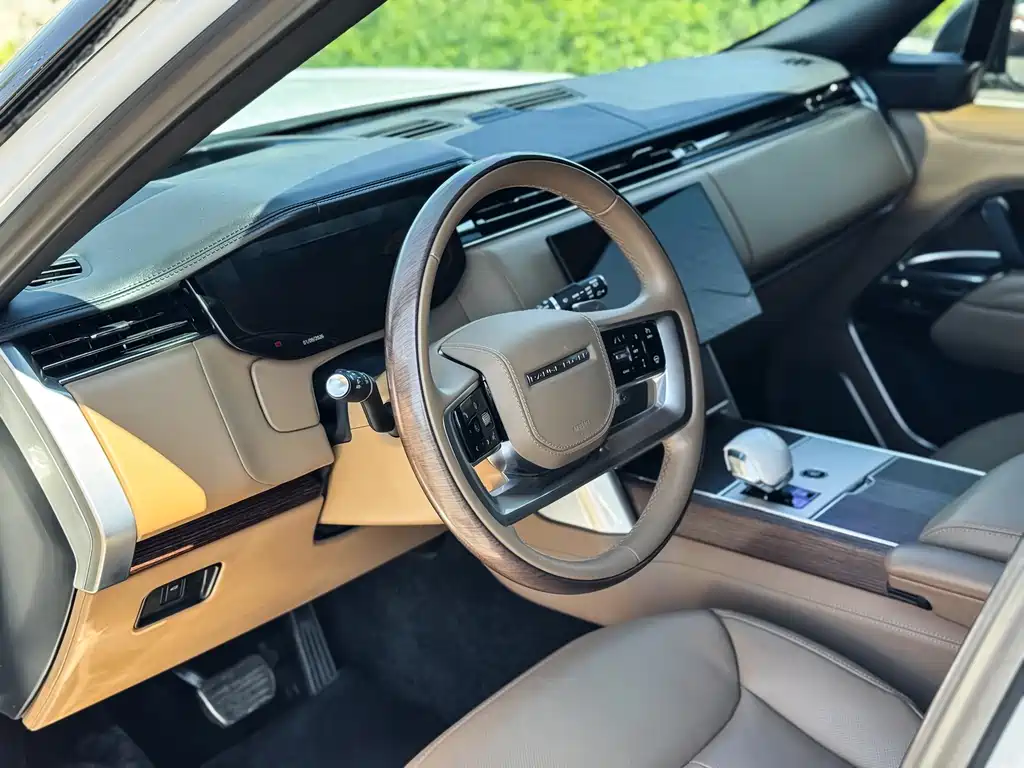 Land Rover Range Rover — миниатюра 4