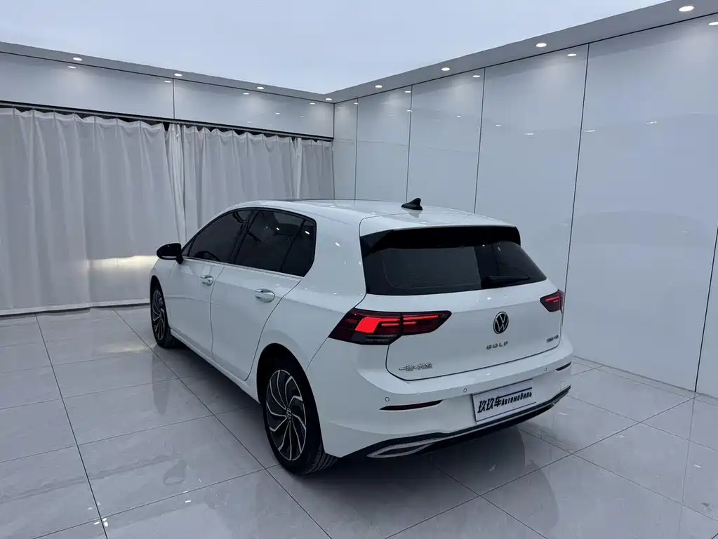 Volkswagen Golf — миниатюра 6
