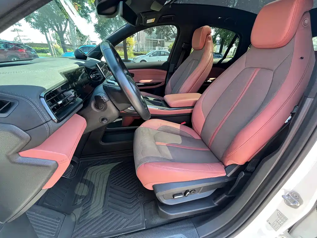 NIO EC6 — миниатюра 10