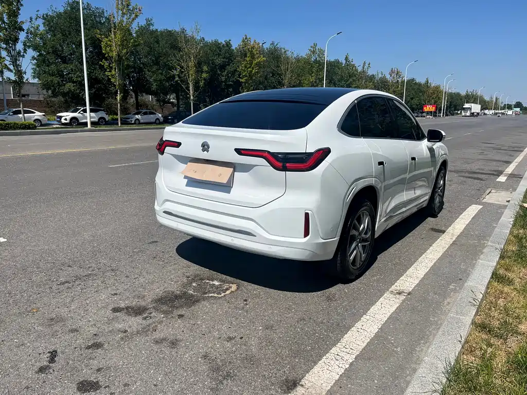 NIO EC6 — миниатюра 21
