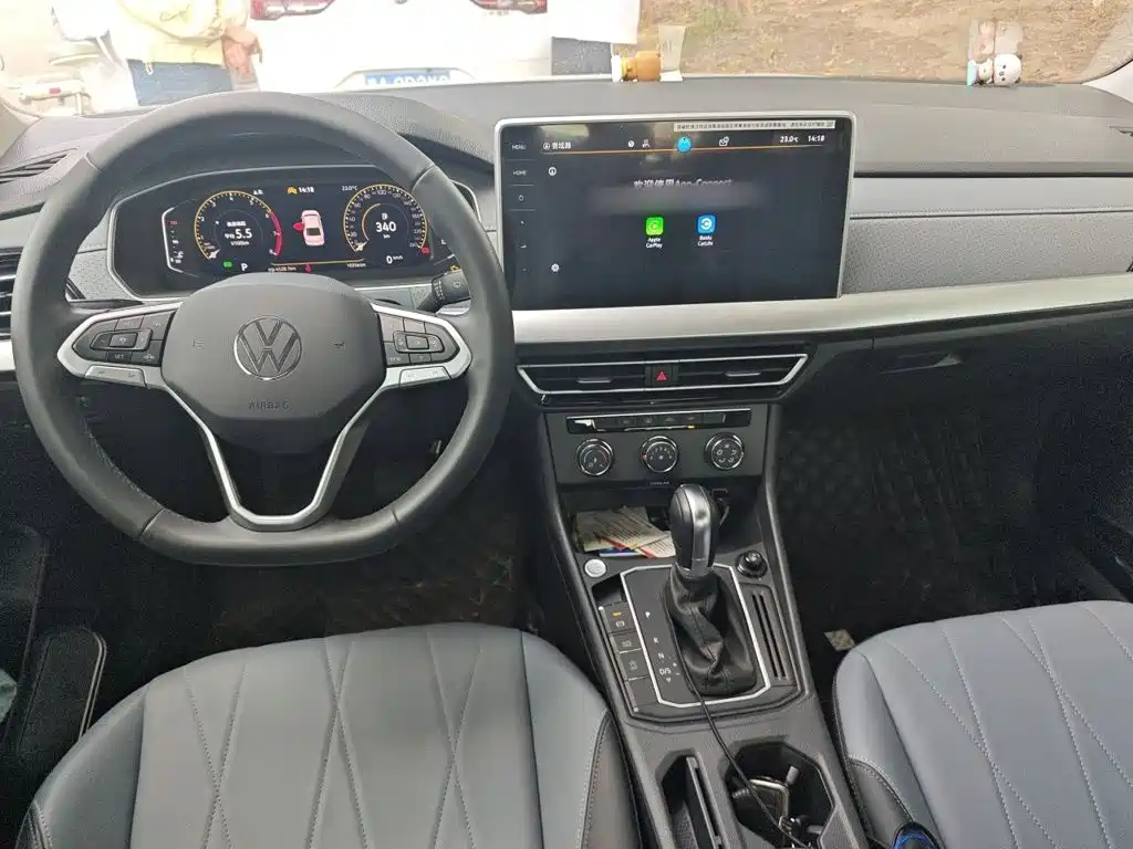 Volkswagen Lavida — миниатюра 5