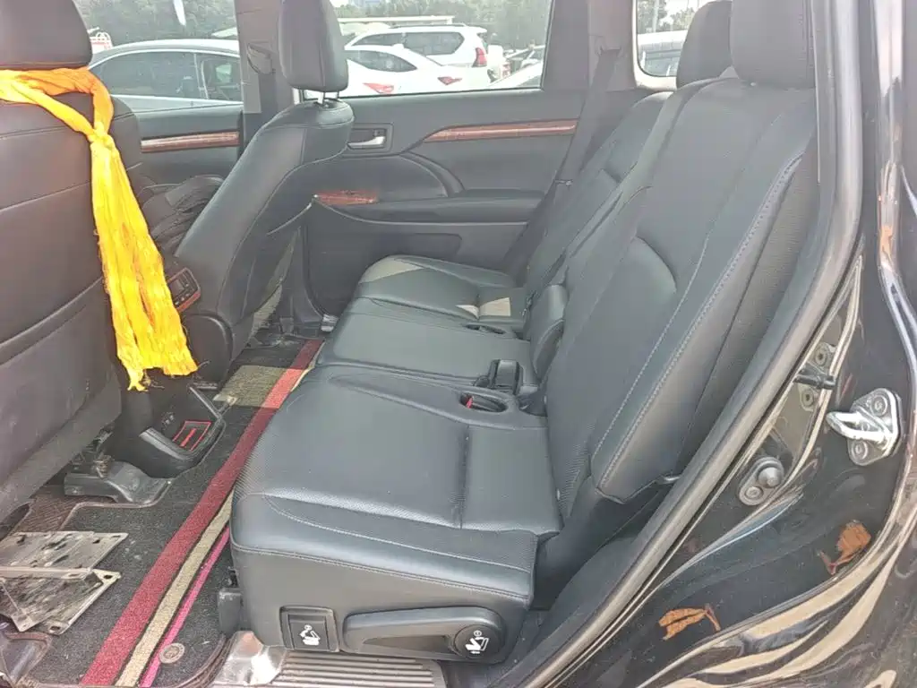 Toyota Highlander — миниатюра 17