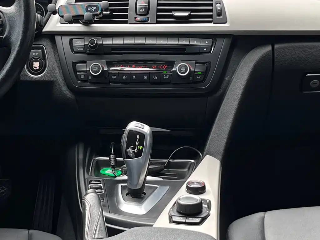 BMW 3 Series — миниатюра 13
