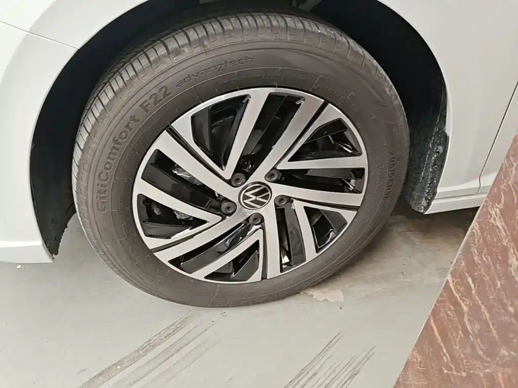 Volkswagen Lavida — миниатюра 23