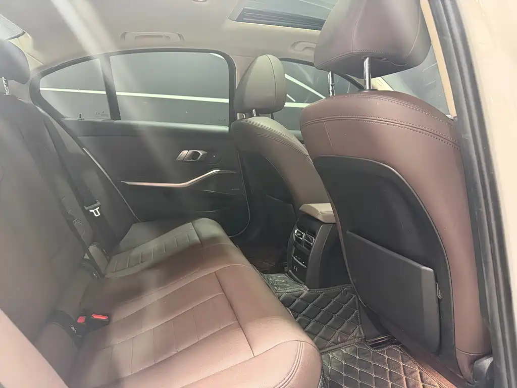 BMW 3 Series — миниатюра 7