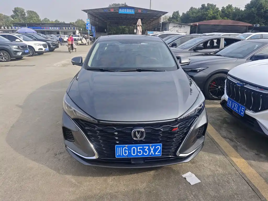 Changan Eado — миниатюра 2