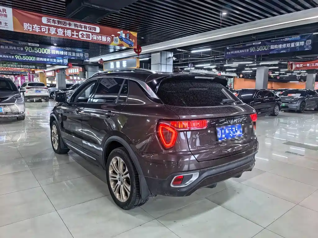 Lynk & Co 01 — миниатюра 9