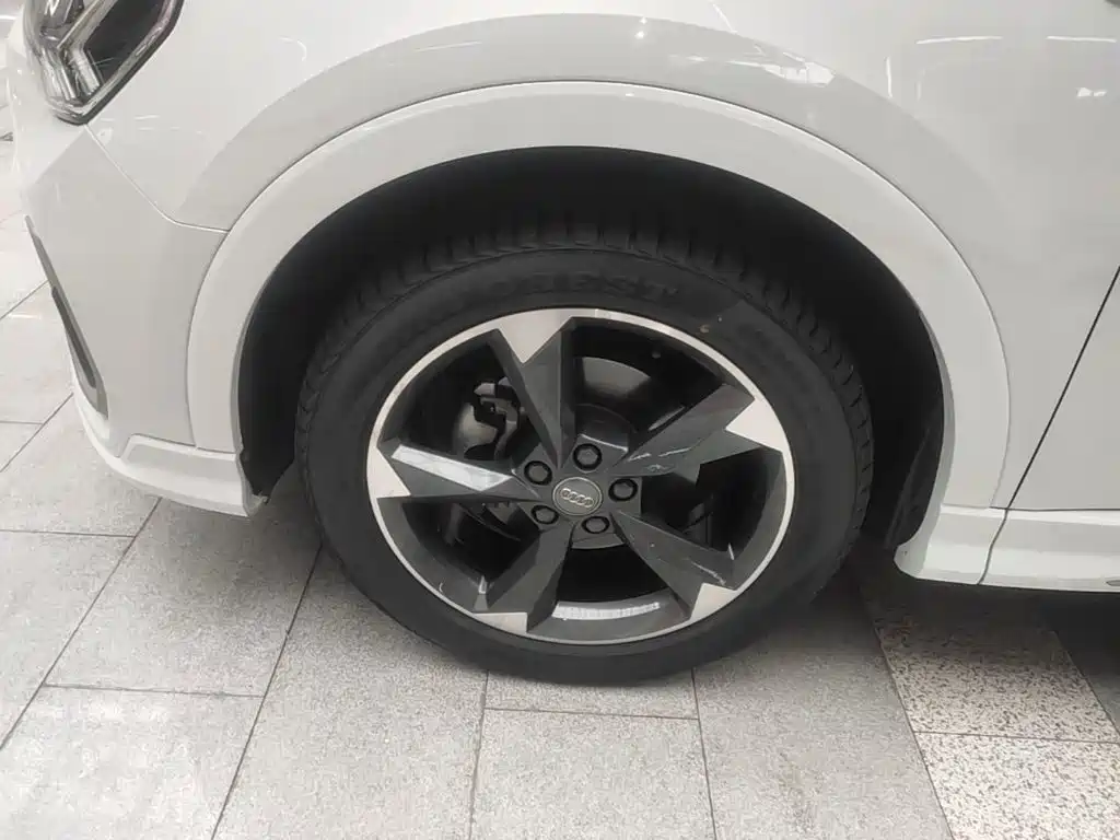 Audi Q3 — миниатюра 23