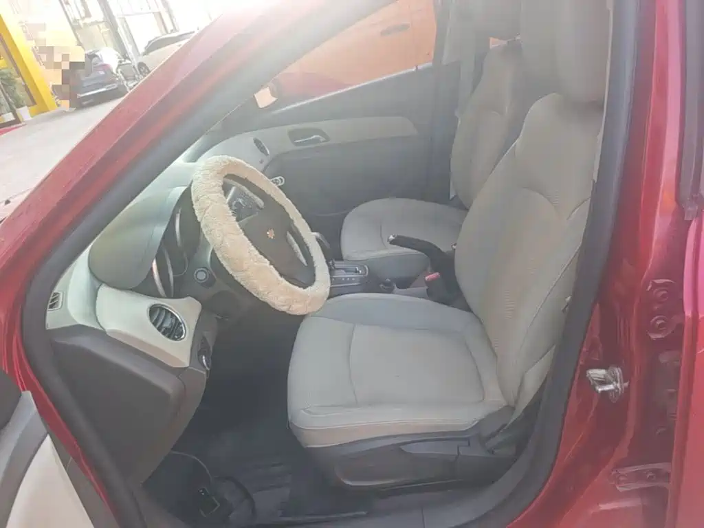 Chevrolet Cruze — миниатюра 15