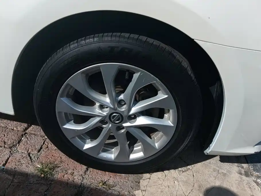 Nissan Sylphy — миниатюра 6
