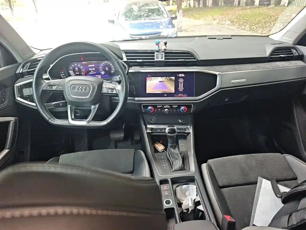 Audi Q3 — миниатюра 10