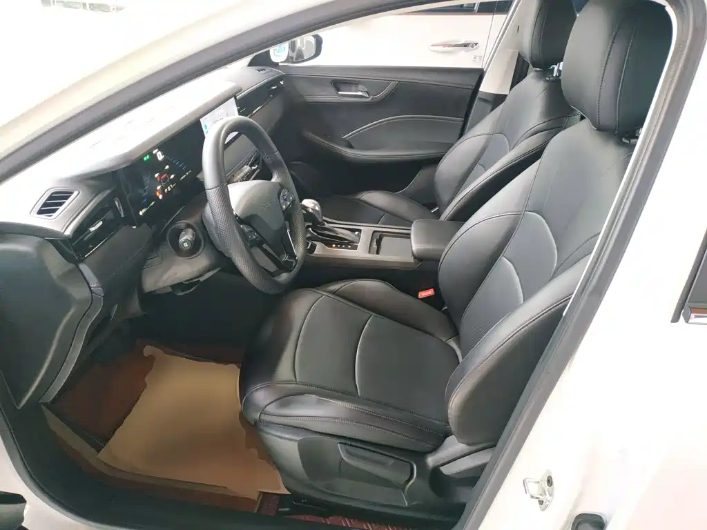 Roewe i5 — миниатюра 15