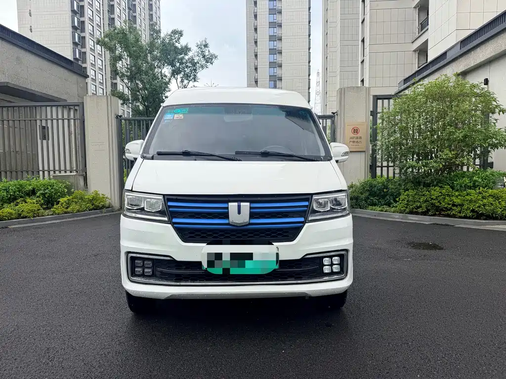 Yuan Cheng Yuan Cheng E5 — миниатюра 2