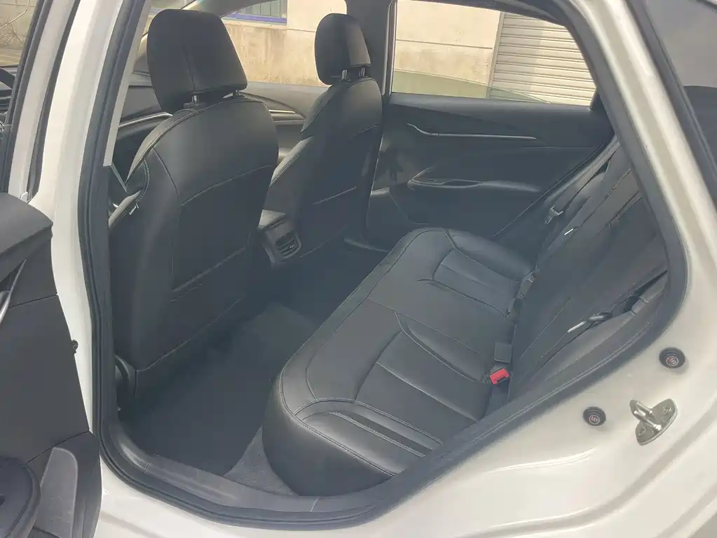 Buick Excelle — миниатюра 4