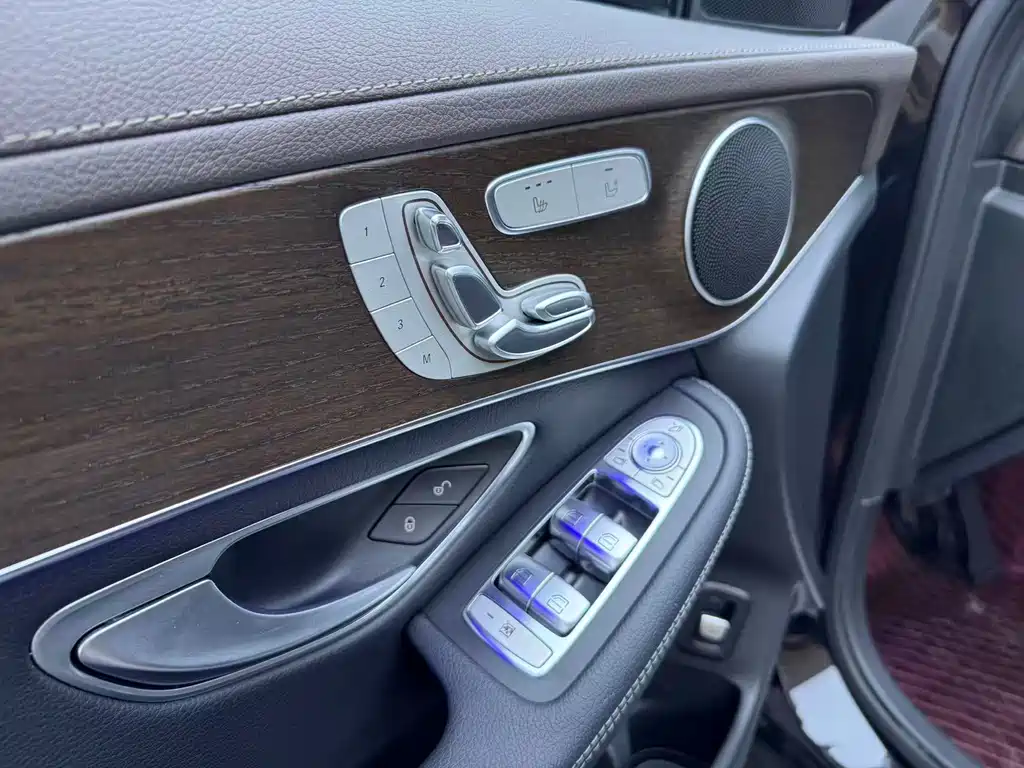 Mercedes-Benz GLC — миниатюра 16