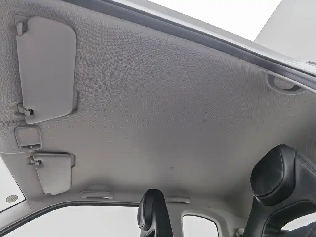 Wuling MINIEV — миниатюра 14