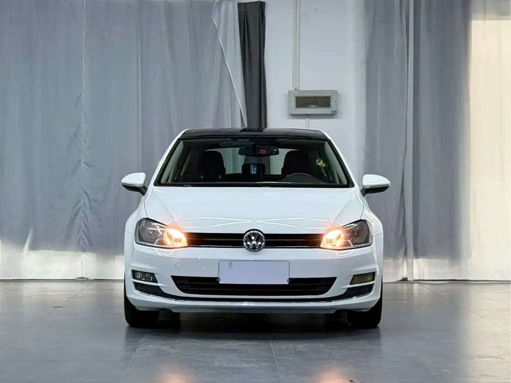Volkswagen Golf 2016 1.6L AT Comfort