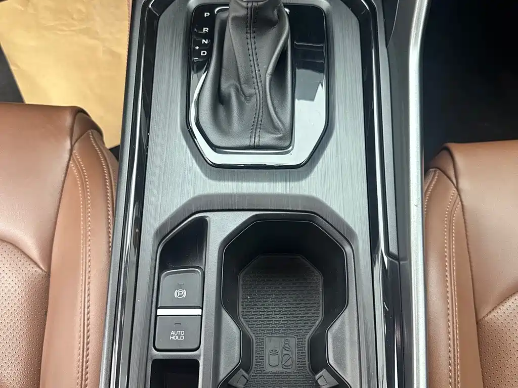 Geely Vision X6 — миниатюра 13