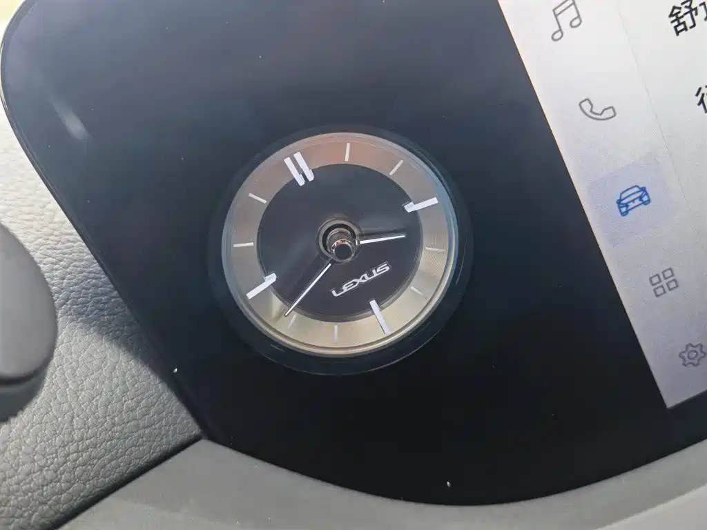 Lexus ES — миниатюра 17