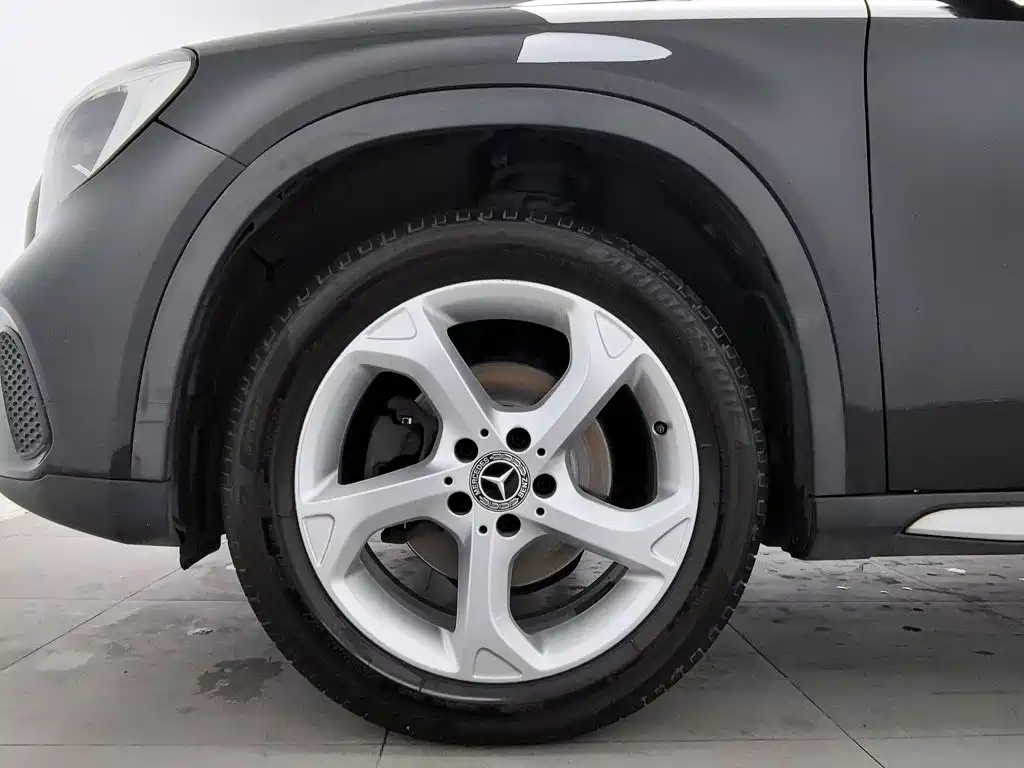 Mercedes-Benz GLA — миниатюра 17
