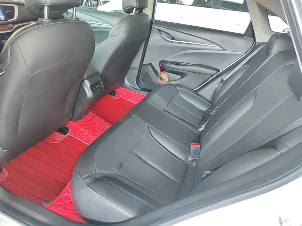 Buick Excelle — миниатюра 17
