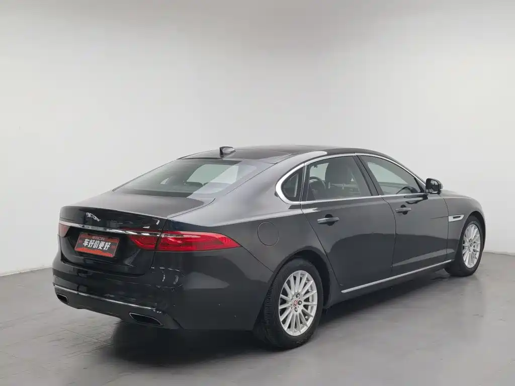 Jaguar XFL — миниатюра 2