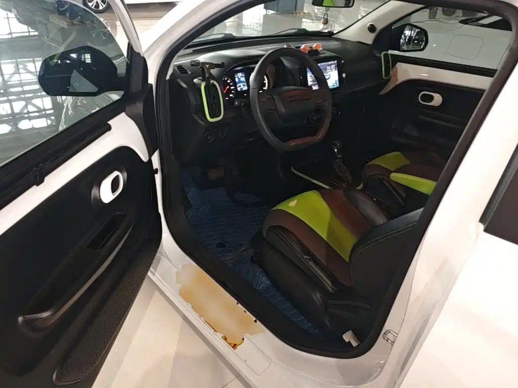 Roewe Clever — миниатюра 16