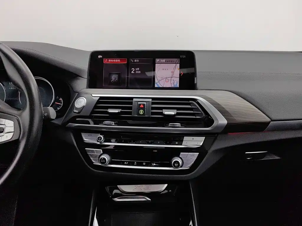 BMW X3 — миниатюра 12