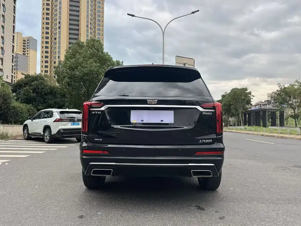 Cadillac XT6 — миниатюра 8