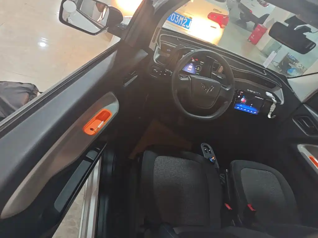 Wuling MINIEV — миниатюра 16