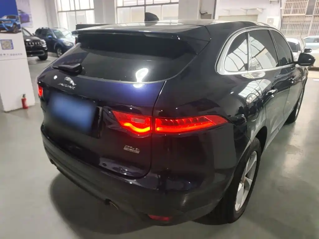 Jaguar F-PACE — миниатюра 7
