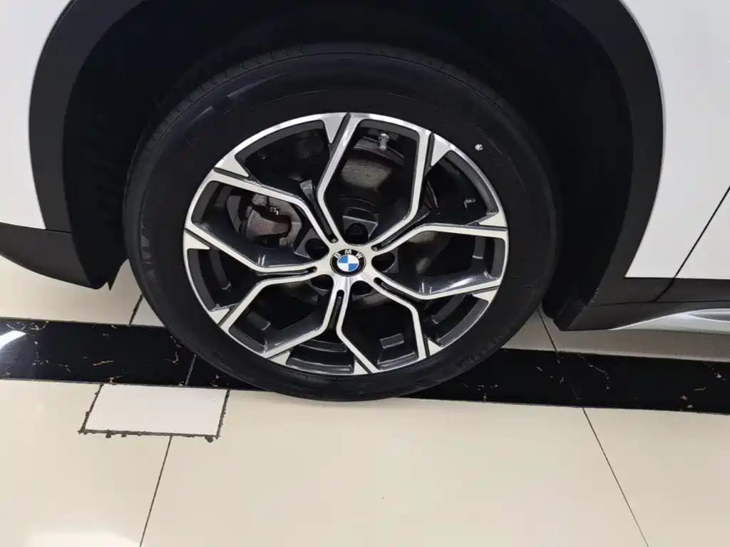 BMW X1 — миниатюра 23