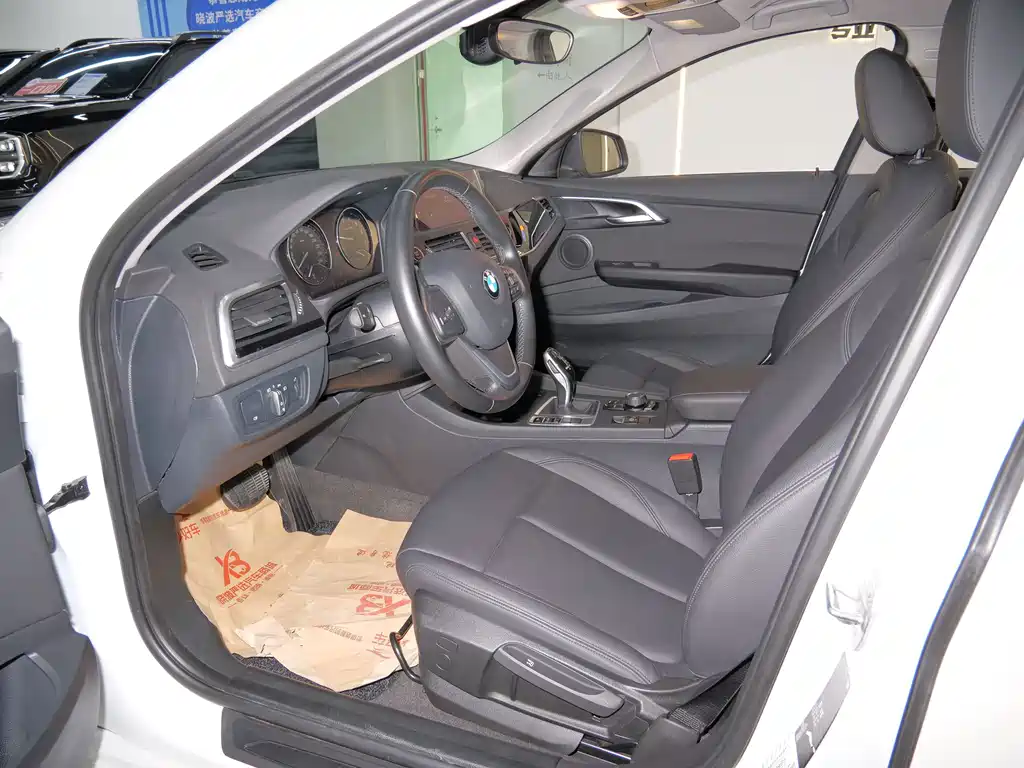 BMW 1 Series — миниатюра 17