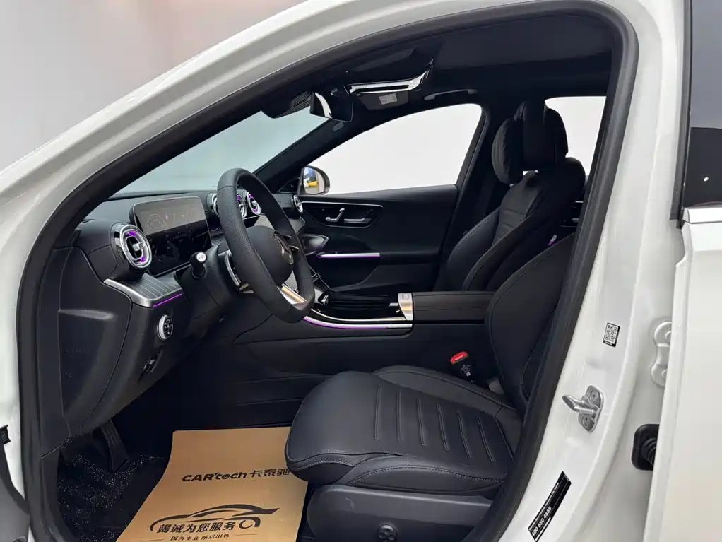Mercedes-Benz C-Class — миниатюра 8