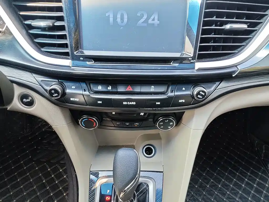 Buick Excelle — миниатюра 12