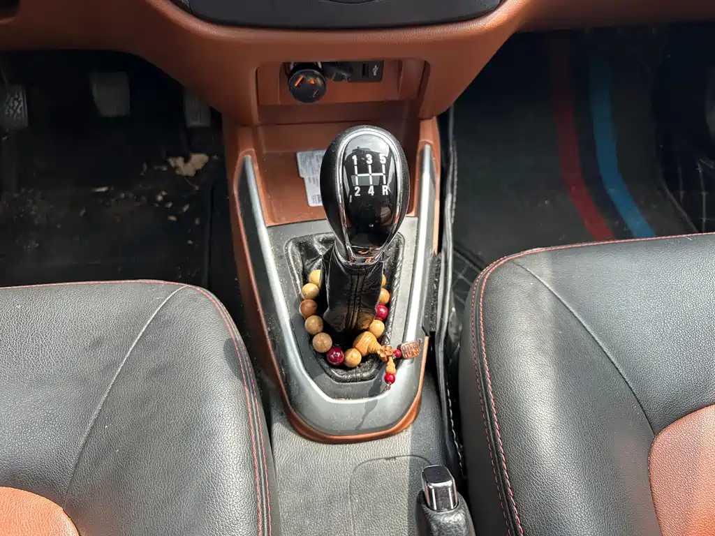 Geely Jingang 2016 1.5L MT Elite
